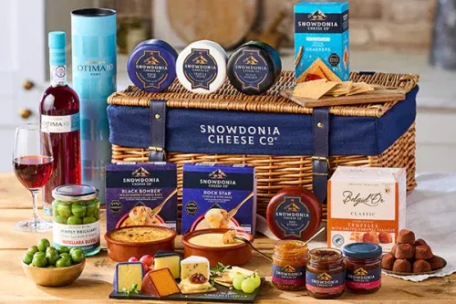 SNOWDONIA Cheese & Port Wicker Hamper-AUTO WIN