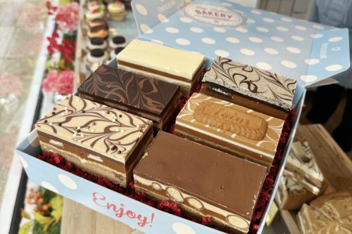 BIG BAKES Mixed Millionaires Cookie Box-AUTO WIN 03/08