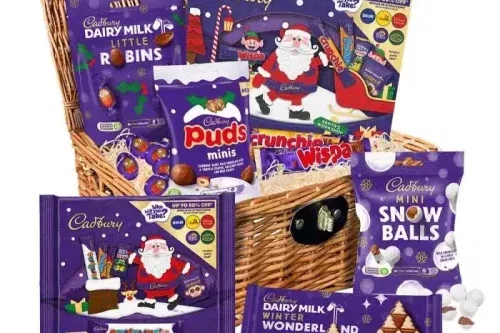 CADBURY CHRISTMAS CHOCOLATE SHARING BASKET-AUTO WIN 01/10