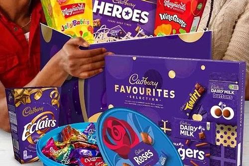 CADBURY LARGE CHRISTMAS CHOCOLATE HAMPER AUTOWIN  15/10 #2