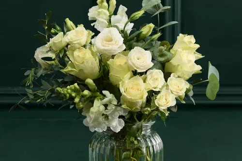 Flower Market Thinking Of You Rose & Lisianthus Bouquet -auto win 15/10
