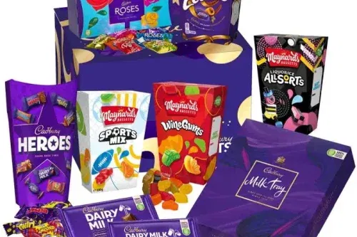 CADBURY DELUXE CHOCOLATE & SWEET HAMPER 11/10
