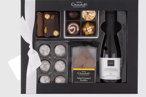 Hotel Chocolat The Chocolate & Fizz Collection AUTOWIN 03/11