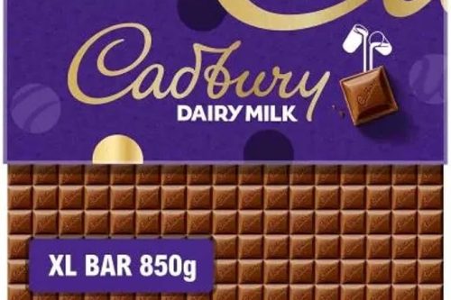 2X CADBURY DAIRY MILK CHOCOLATE GIFT BAR, EXTRA-LARGE, 850G 30/11