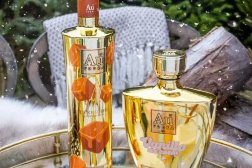 AU VODKA STICKY TOFFEE & VANILLA MILKSHAKE 70CL 03/12