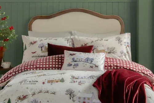 Furn Cream Burgundy Cotswolds Christmas Duvet Cover and Pillowcase Set-AUTO WIN 16/11