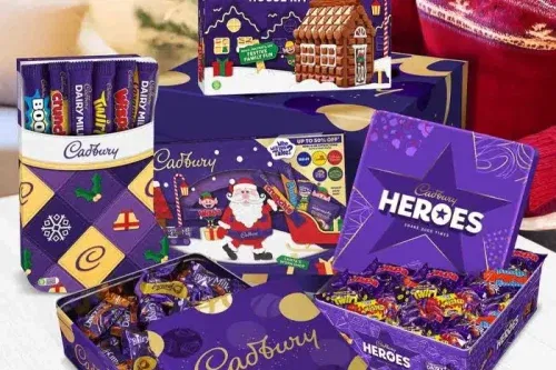 CADBURY CHRISTMAS MAGIC CHOCOLATE HAMPER AUTOWIN 08/11