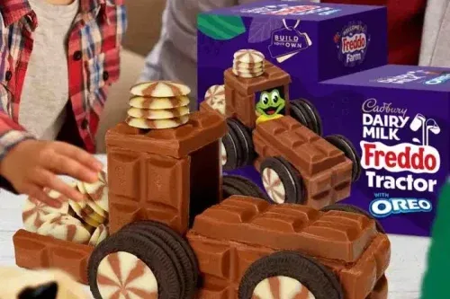 CADBURY DAIRY MILK FREDDO & OREO TRACTOR BUILD YOUR OWN KIT AUTOWIN 17/11