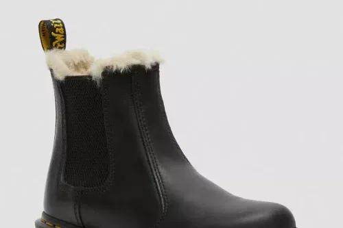 DR MARTENS 2976 LEONORE FAUX FUR LINED BURNISHED CHELSEA BOOTS-AUTO WIN