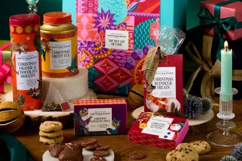 FORTNUM AND MASON The Nice List Gift Box-AUTO WIN 08/12