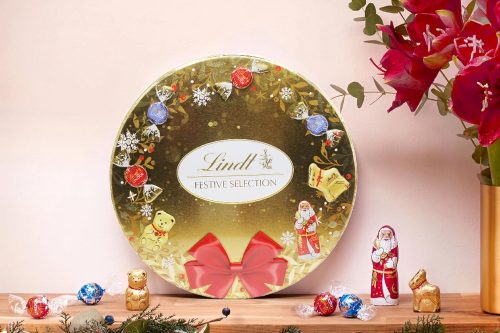 Festive Lindt Chocolate Gifts for Couples - Golden Wreath Festive Selection of Chocolate Truffles Tin Gift 400g with Christmas Tree Decoration. Christmas Gifts for Women, Stocking Fillers AUTOWIN 06/12
