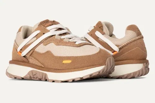 UGGS Women's Retrofi Low Trainer-AUTO WIN 20/01