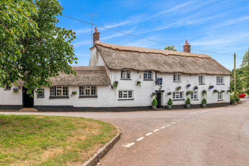 WIN £100 LEY ARMS ( DEVON) GIFT CARD-AUTO WIN