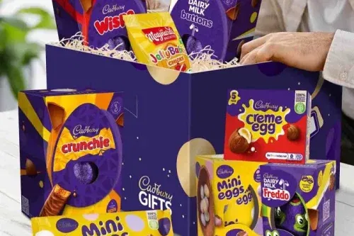 CADBURY EASTER EGG CHOCOLATE COLLECTION HAMPER AUTO-WIN 09/01