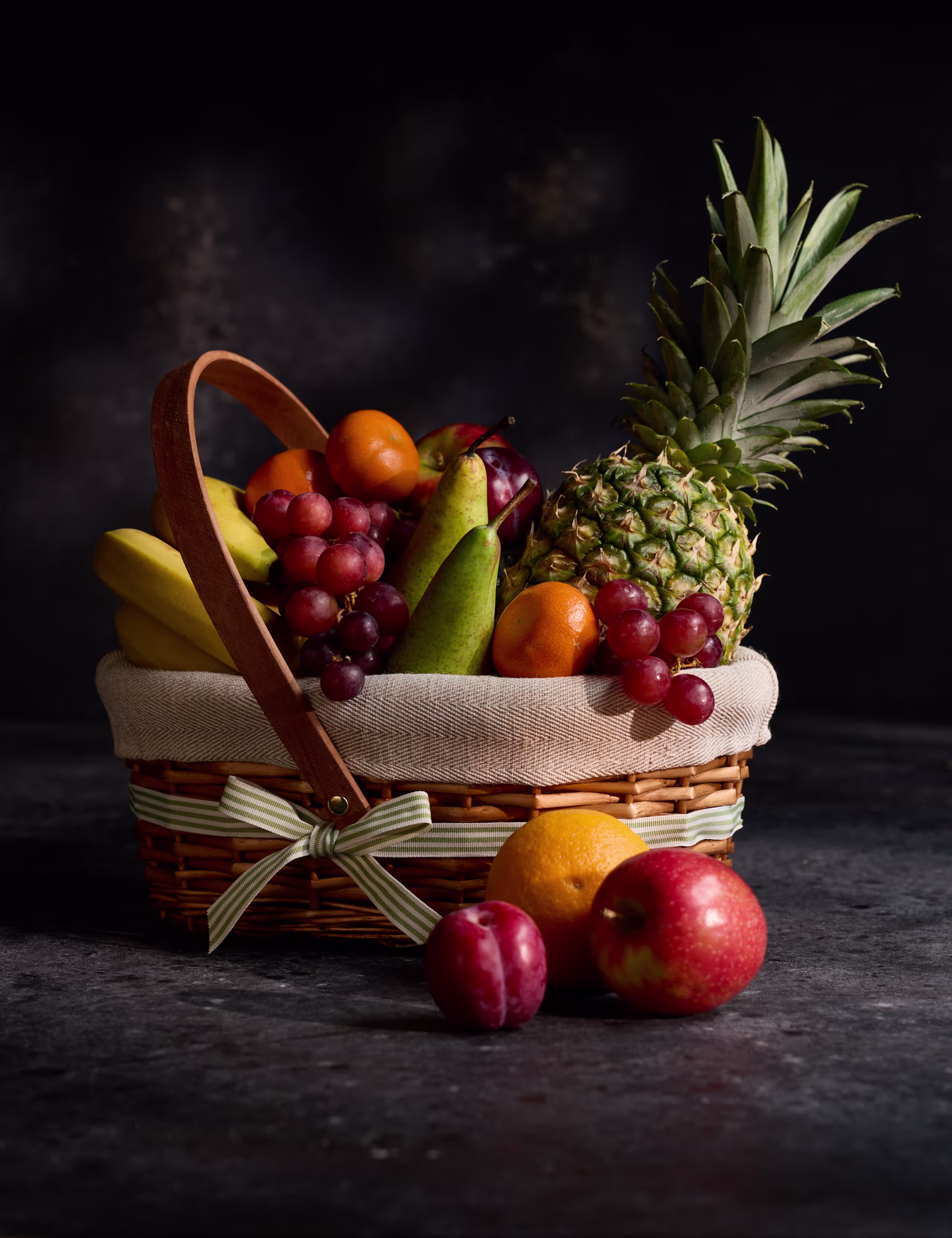 M&S Medium Fresh Fruit Basket-AUTO WIN 04/03