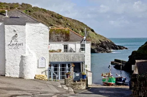 ONE NIGHT CORNISH COASTAL ESCAPE FOR TWO AT LUGGER HOTEL, PORTLOE-02/03