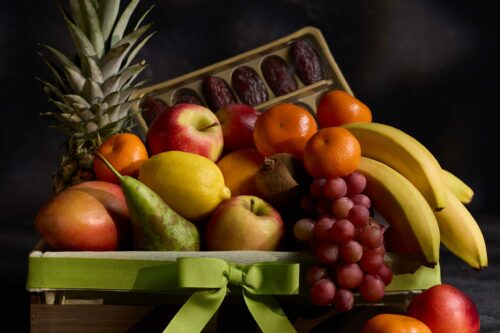 M&S Large Luxury Fresh Fruit & Date Selection-AUTO WIN 16/04