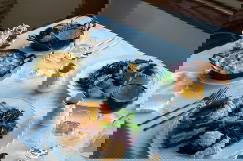 Shilstone Sunday Lunch FOR 2 -AUTO WIN 22/03