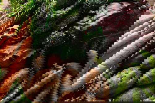 DARTS FARM BUMPER VEG BOX -AUTO WIN 16/04