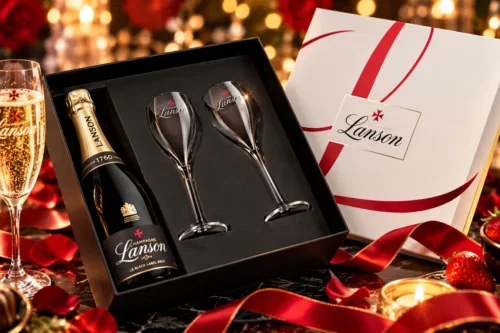 LANSON LE BLACK LABEL CHAMPAGNE WITH 2 FLUTES GIFT PACK, 75CL WIN 09/10